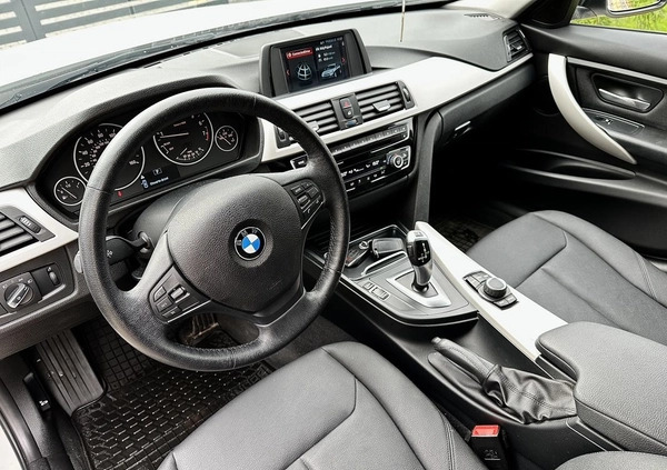 BMW Seria 3 cena 96000 przebieg: 30000, rok produkcji 2018 z Tomaszów Mazowiecki małe 562